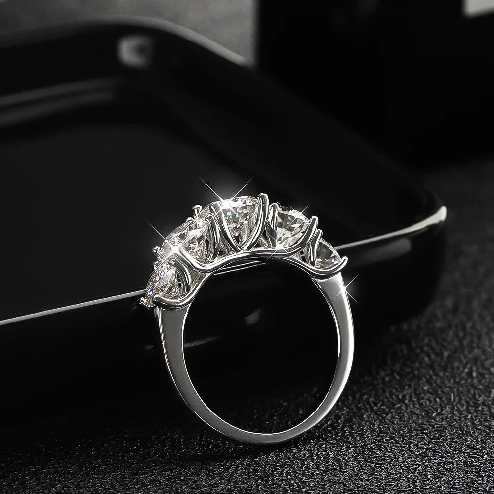 Meia Aliança Crown 360 Pontos Moissanite em Prata - Loratta