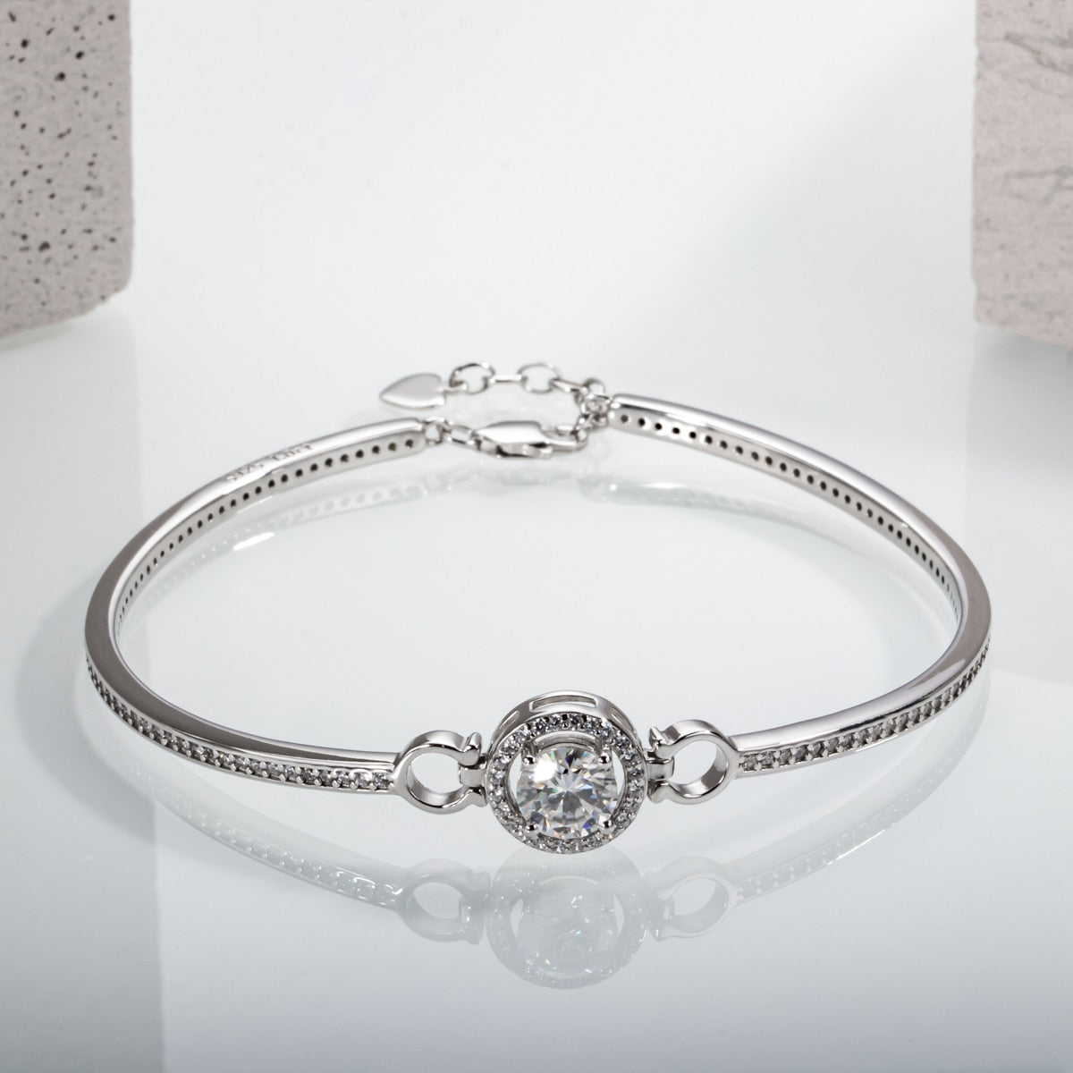 Bracelete Coroa Brilhante Moissanites e Prata Folheada à Ouro Branco 18k - Loratta