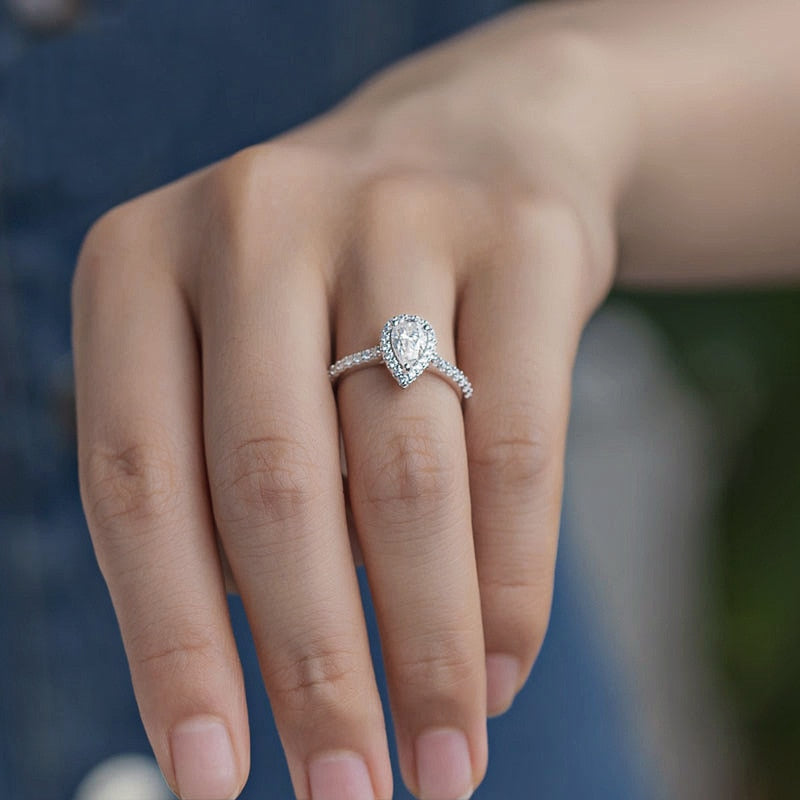 Anel Gota Moissanite Cravejado - Loratta
