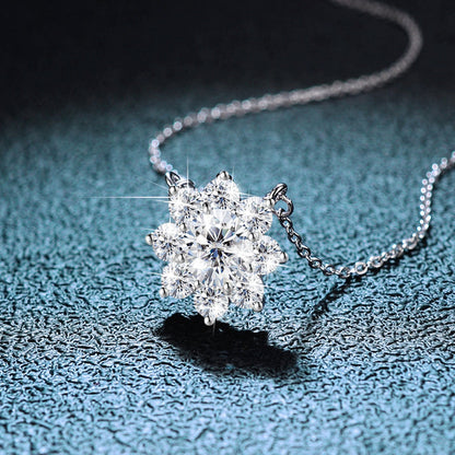 Colar Flor de Jasmin Moissanite em Prata - Loratta